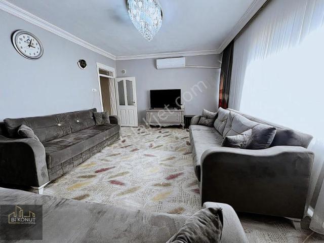 Bi'konut Dan İstiklal Mah.cadde Üzeri Satılık 4+1 Müstakil Daire