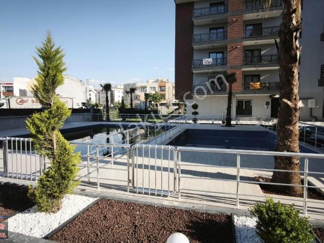 Bilginoğlu Emlaktan Muradiye Mahallesi'nde Site İçerisinde 1+1