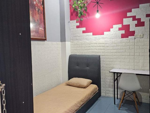 Bilik Perempuan Balakong RM500 aircond free parking boleh masak