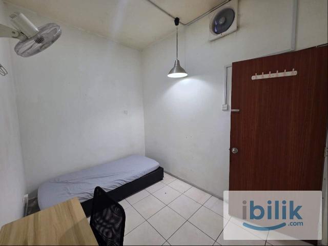 Bilik Sewa Murah at Puchong with Air Cond near to IOI Puchong LRT