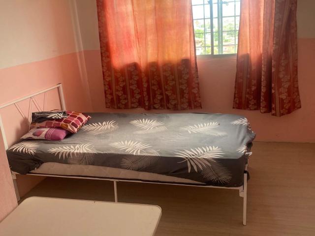Bilik sewa medium private room