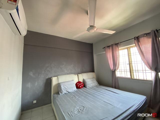Bilik sewa Kajang Bangi Master room for rent