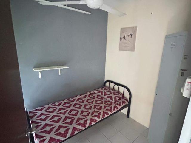 Bilik Sewa Lelaki Muslim di Flora Damansara area Damansara Perdana 1 Utama Empire City The Curve IKEA Mont Kiara TTDI