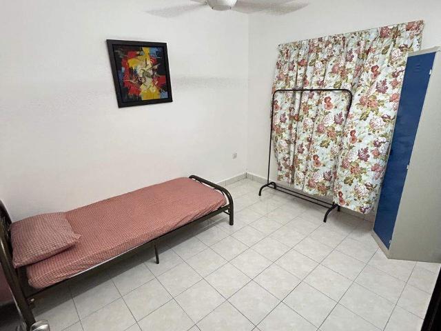 Bilik Sewa Perempuan di Flora Damansara, Petaling Jaya near KPJ2 Empire City IKEA 1Utama The Curve TTDI