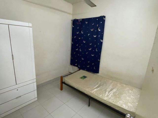 Bilik Sewa Single Small Room Setia Alam Wanita