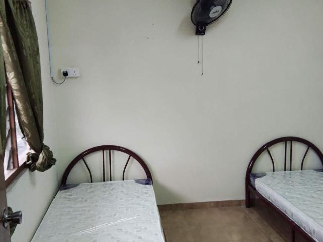 Bilik Sewa Wanita Melayu, Medium Sharing Room di Flat Blok D2 Seksyen 2, Wangsa Maju KL