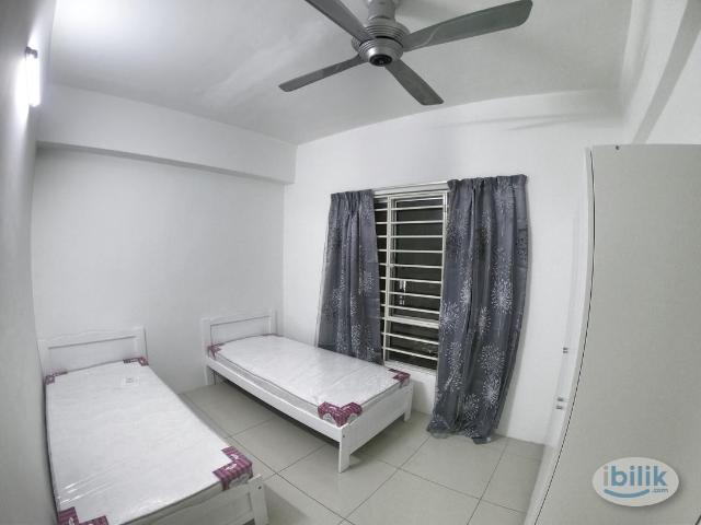 Bilik sharing hrga murah | girl muslim | middle room at selayang point, selayang | fully furnised |