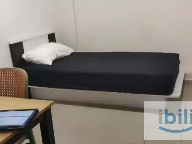 Bilik Single Master Single + Bilik Air Dalam Attached – seri kembangan
