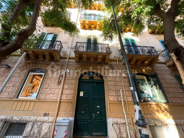 Bilocale via 20 Settembre, Politeama Ruggiero Settimo, Palermo