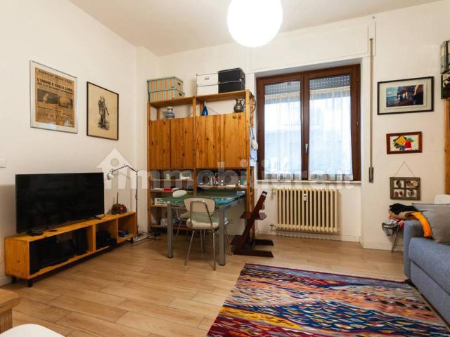 Bilocale via Cola di Rienzo 34, Solari, Milano