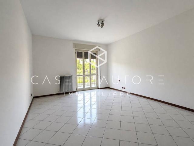 Bilocale via Cornelio Rovera 38, Gavirate