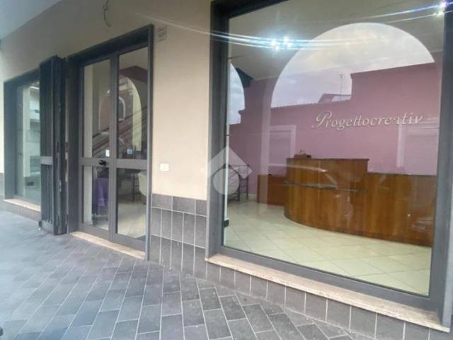 Bilocale via corso italia 1, Saviano