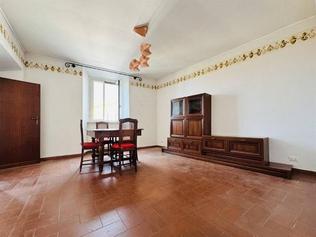 Bilocale via Cavour 2, Centro Storico, Albano Laziale