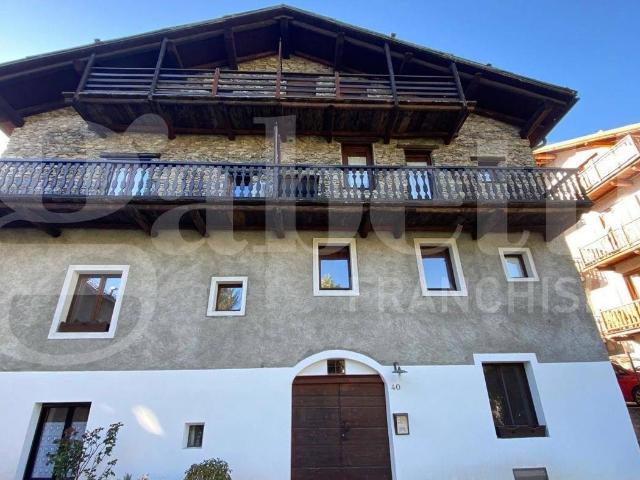 Bilocale via Cavour, 40, Centro, Bardonecchia