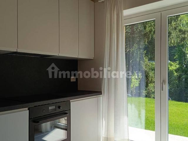 Bilocale via Canturina 354, Trecallo, Como