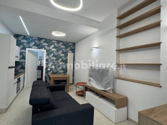Bilocale via Carlo Goldoni 19, Indipendenza, Milano