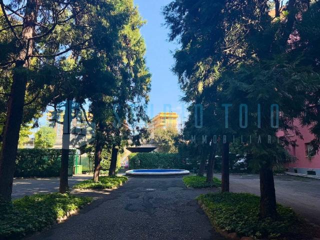 Bilocale via Carlo Valvassori Peroni 76, Città Studi, Milano