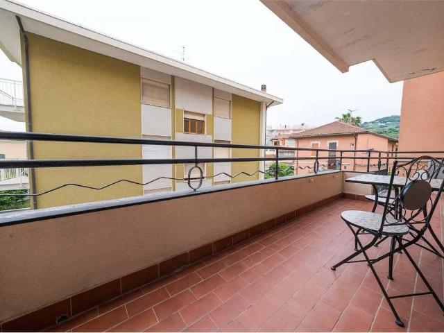 Bilocale via cascione, 13, Centro, Diano Marina