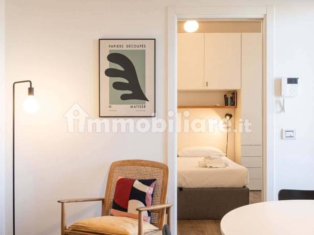 Bilocale via Casale, Navigli Darsena, Milano