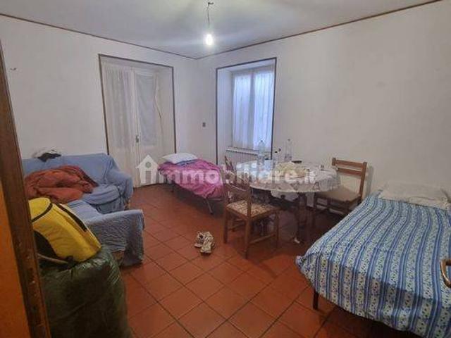 Bilocale via centro, Farneta, Montefiorino
