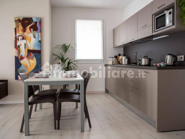 Bilocale via centro 40, Borgo Roma, Verona
