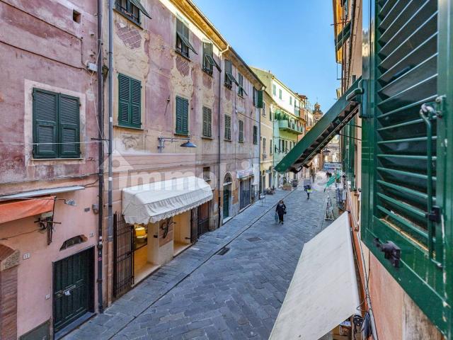 Bilocale via Cristoforo Colombo, Centro, Finale Ligure