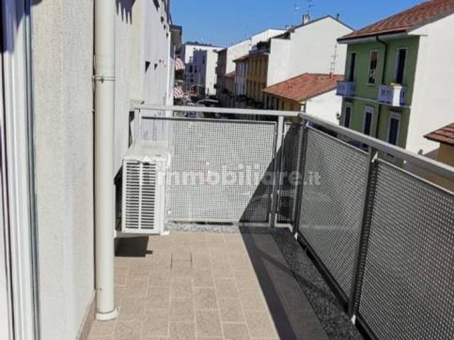 Bilocale via Antonio Meucci 30, Ponte Nuovo, Milano