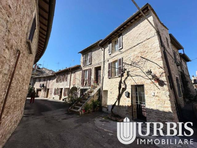Bilocale via Anfiteatro Romano, Centro Storico, Assisi