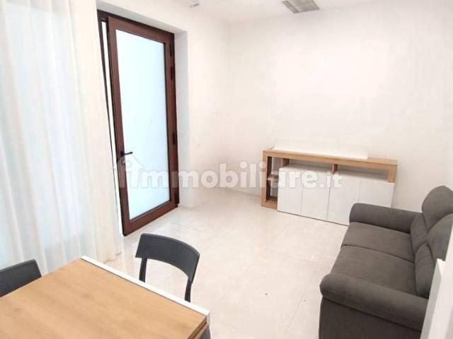 Bilocale via Angeli 56, Centro, Adria