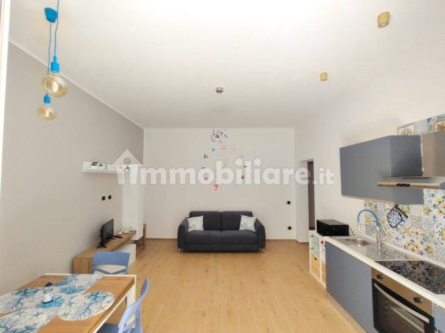 Bilocale via Adige, Centro, Gela