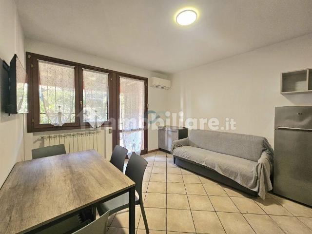 Bilocale via Adriano, Rivoltella, Desenzano del Garda