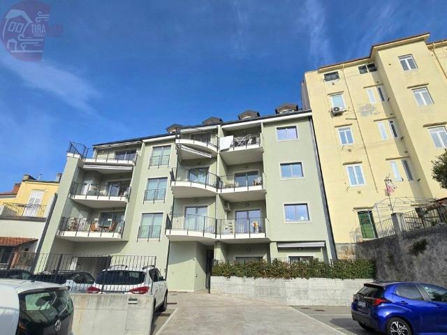 Bilocale via al Cisternone 15, Gretta, Trieste