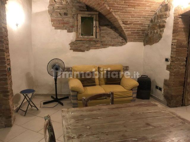 Bilocale via Appia, Centro Storico, Perugia