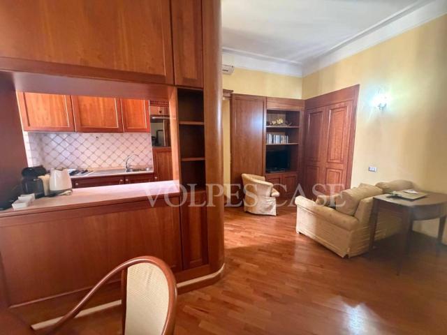 Bilocale via Appia Nuova, Re di Roma, Roma