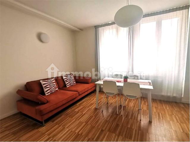 Bilocale via Asiago, 43, Gorla, Milano