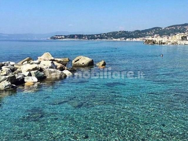 Bilocale via Busci 9, Centro, Varazze