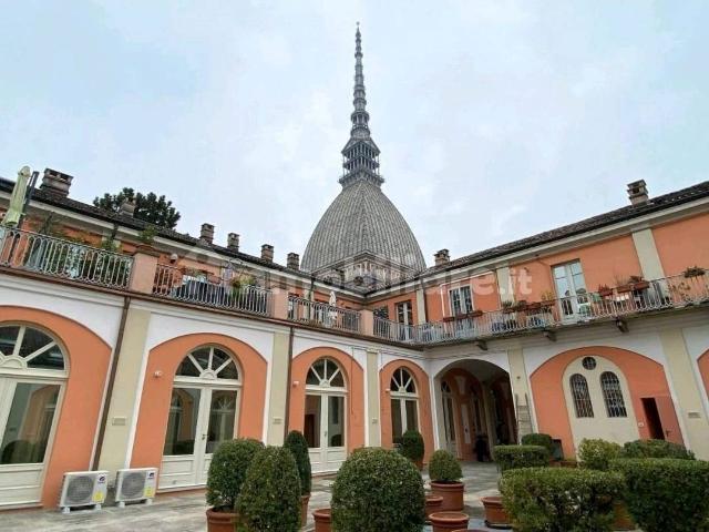 Bilocale via Gaudenzio Ferrari 3, Giardini Reali, Torino