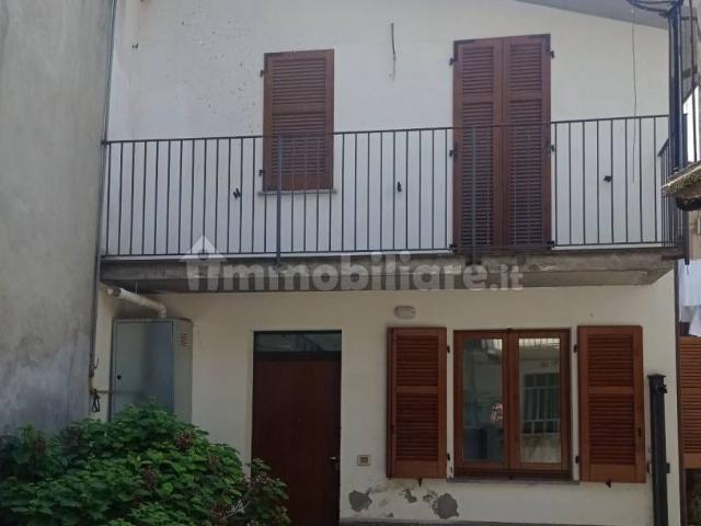 Bilocale via Garessio 5, Centro, Valenza