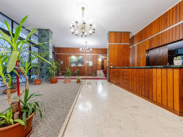Bilocale via George Washington 71, Washington, Milano