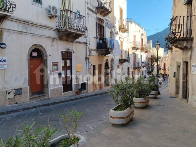 Bilocale via Giuseppe Garibaldi, Centro, Lipari