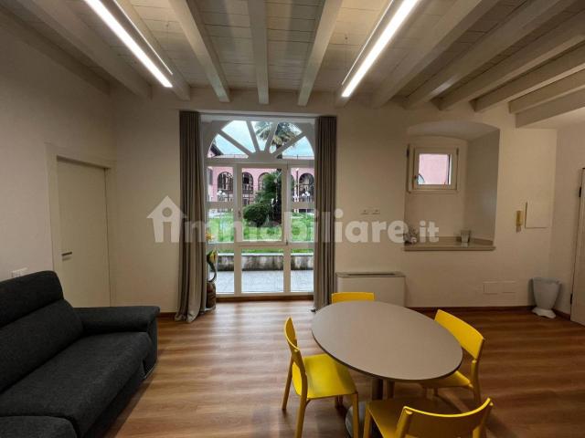Bilocale via Giuseppe Garibaldi 20, Centro, Padenghe sul Garda