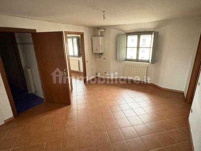 Bilocale via Giuseppe Garibaldi 48, Centro, Turano Lodigiano