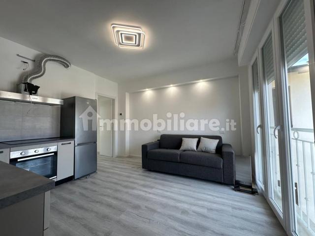 Bilocale via Giacomo Matteotti 170, Centro, Viareggio