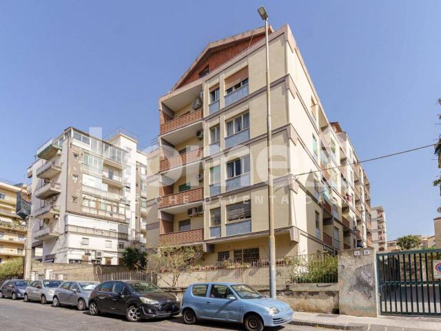 Bilocale via Giosuè Carducci, 18, 95128 Catania Italia, Vulcania Sanzio, Catania