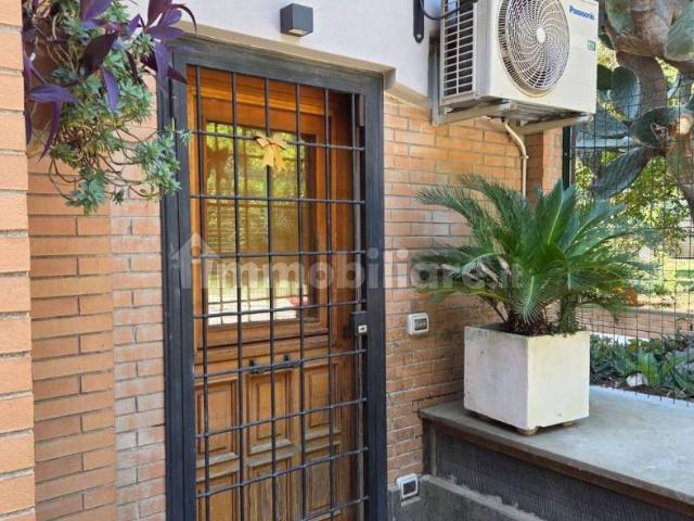 Bilocale via Giovanni Gastaldi 81, Mostacciano, Roma