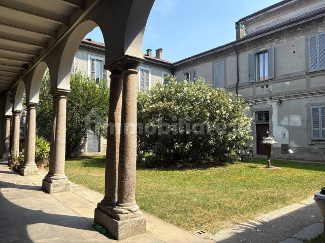 Bilocale via Domenico Berra 10, Crescenzago, Milano