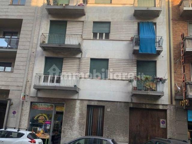 Bilocale via Domodossola 46, Parella, Torino