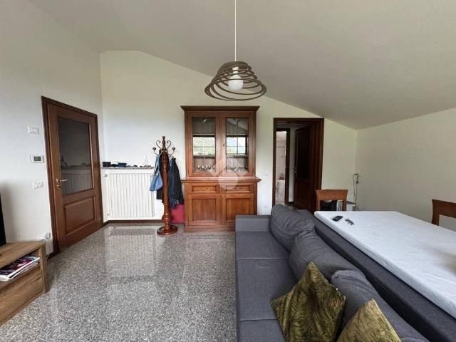 Bilocale via Dosso 41, Centro, Solto Collina