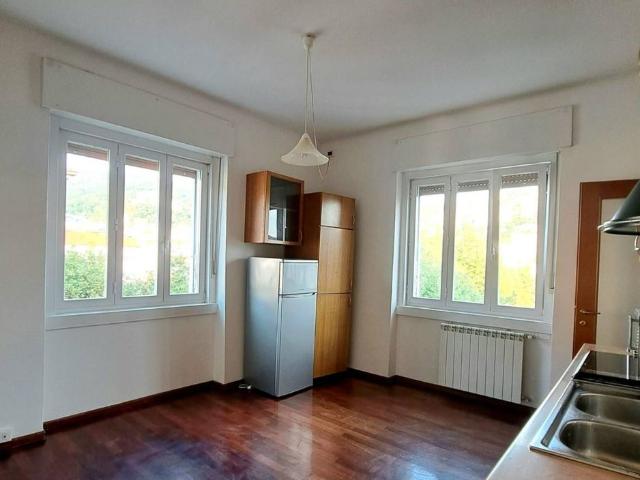 Bilocale via dei Giacinti 24, Gretta, Trieste