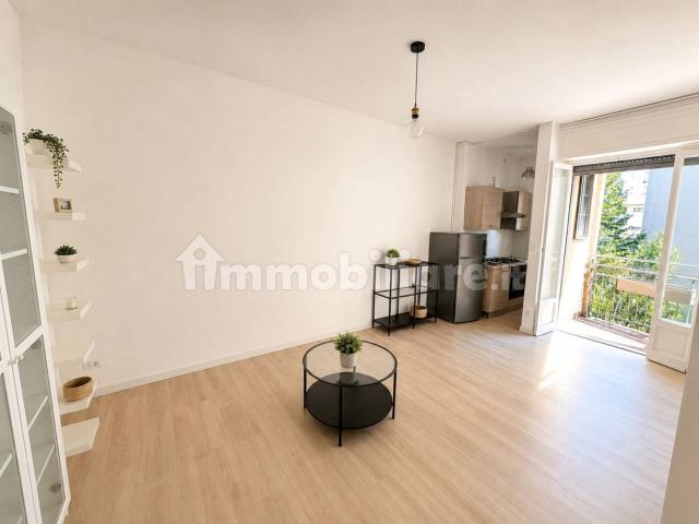 Bilocale via dei Gracchi 25, Frua, Milano